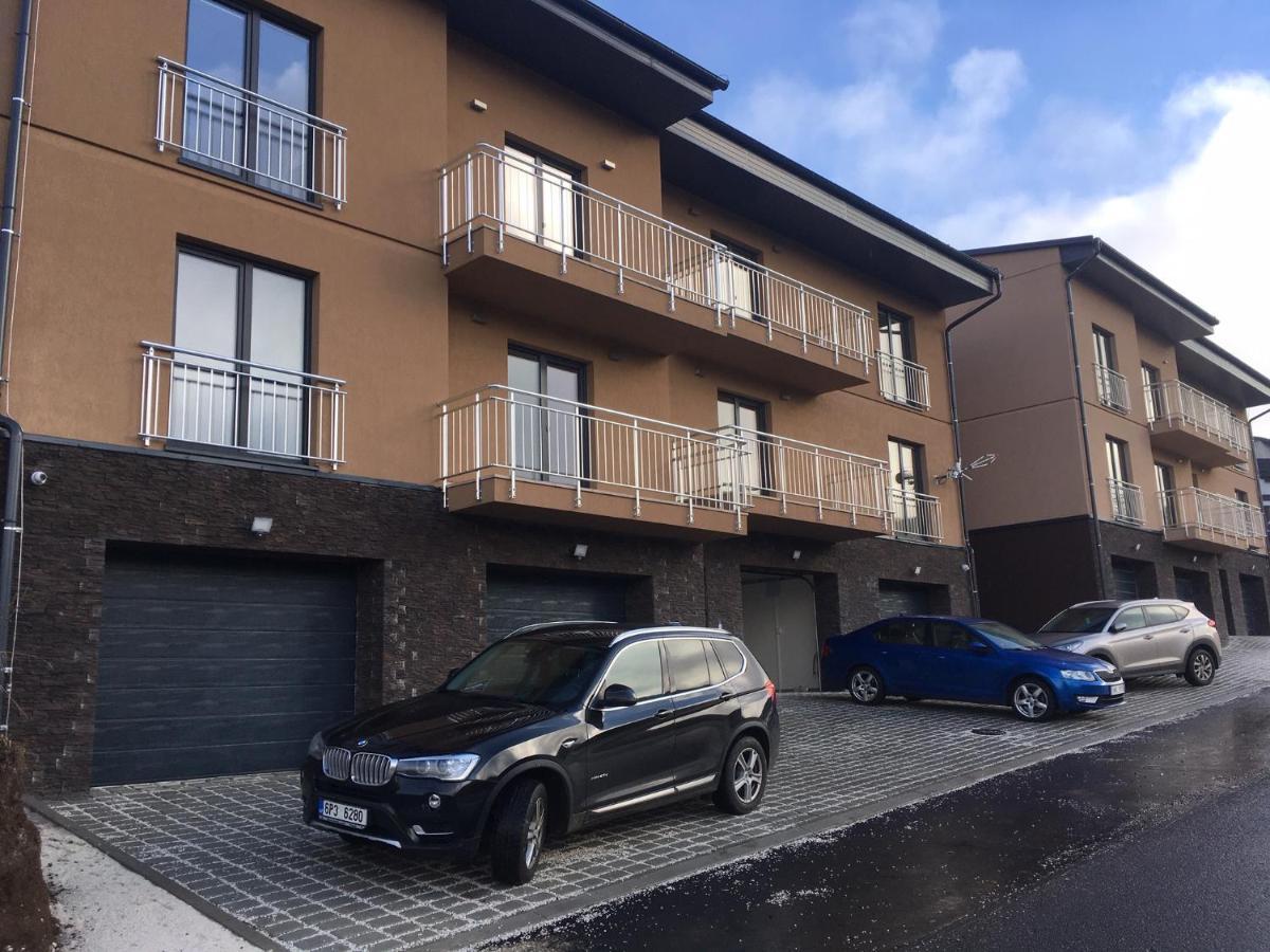 Apartmany Na Vyhledech Loučná pod Klínovcem Exteriör bild