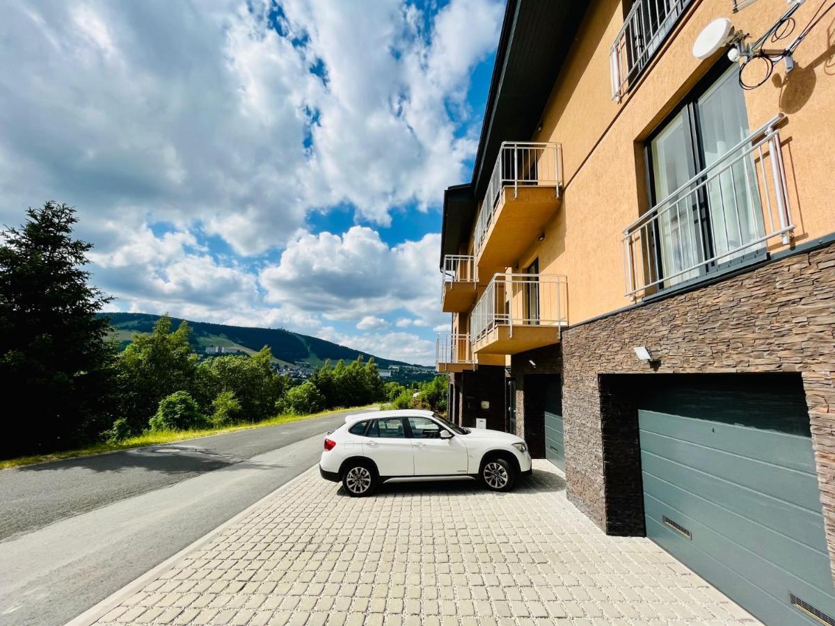 Apartmany Na Vyhledech Loučná pod Klínovcem Exteriör bild
